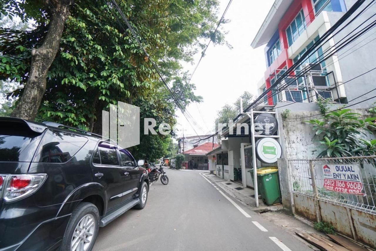 Eascot Hotel Mitra Reddoorz 자카르타 외부 사진