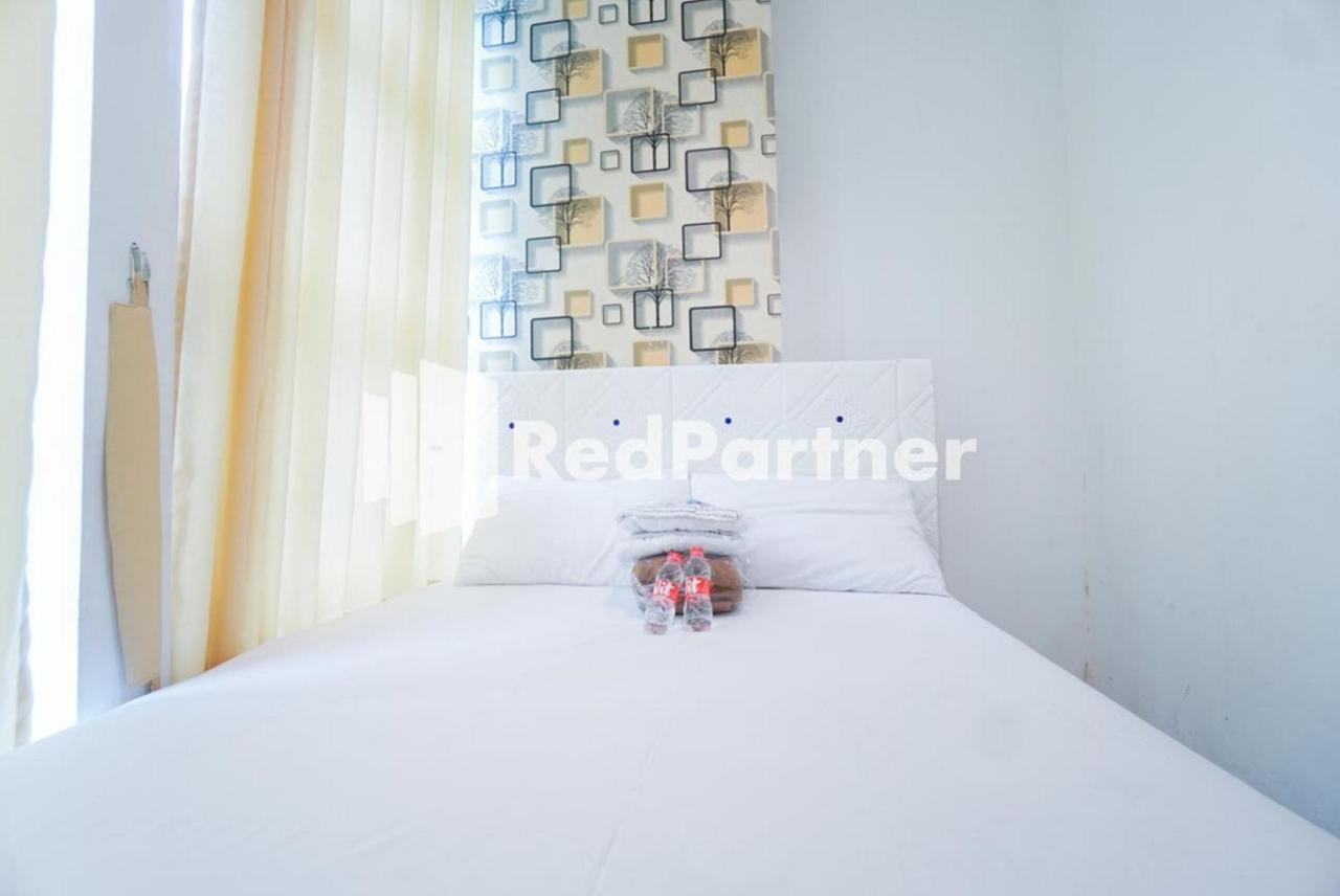 Eascot Hotel Mitra Reddoorz 자카르타 외부 사진