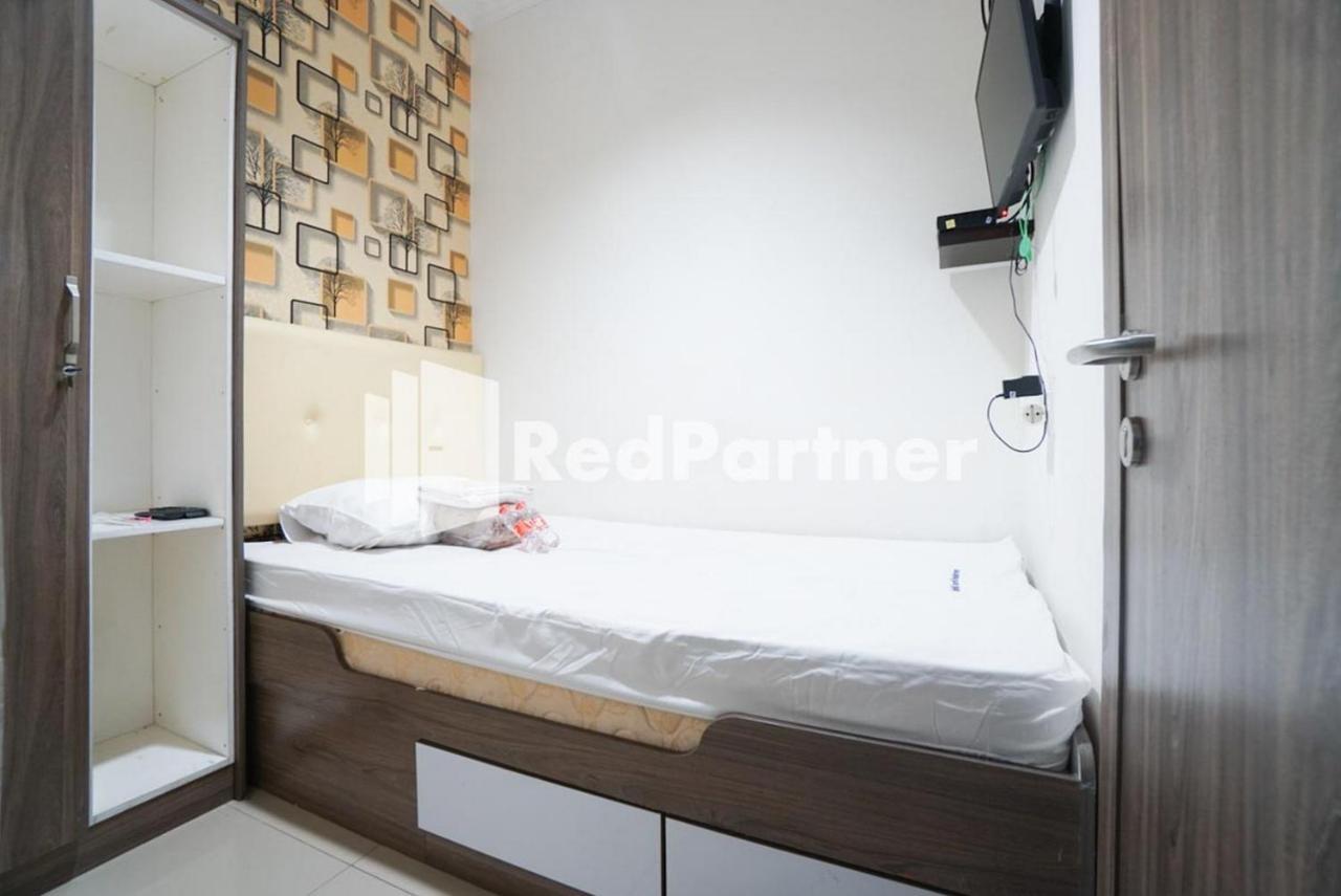 Eascot Hotel Mitra Reddoorz 자카르타 외부 사진