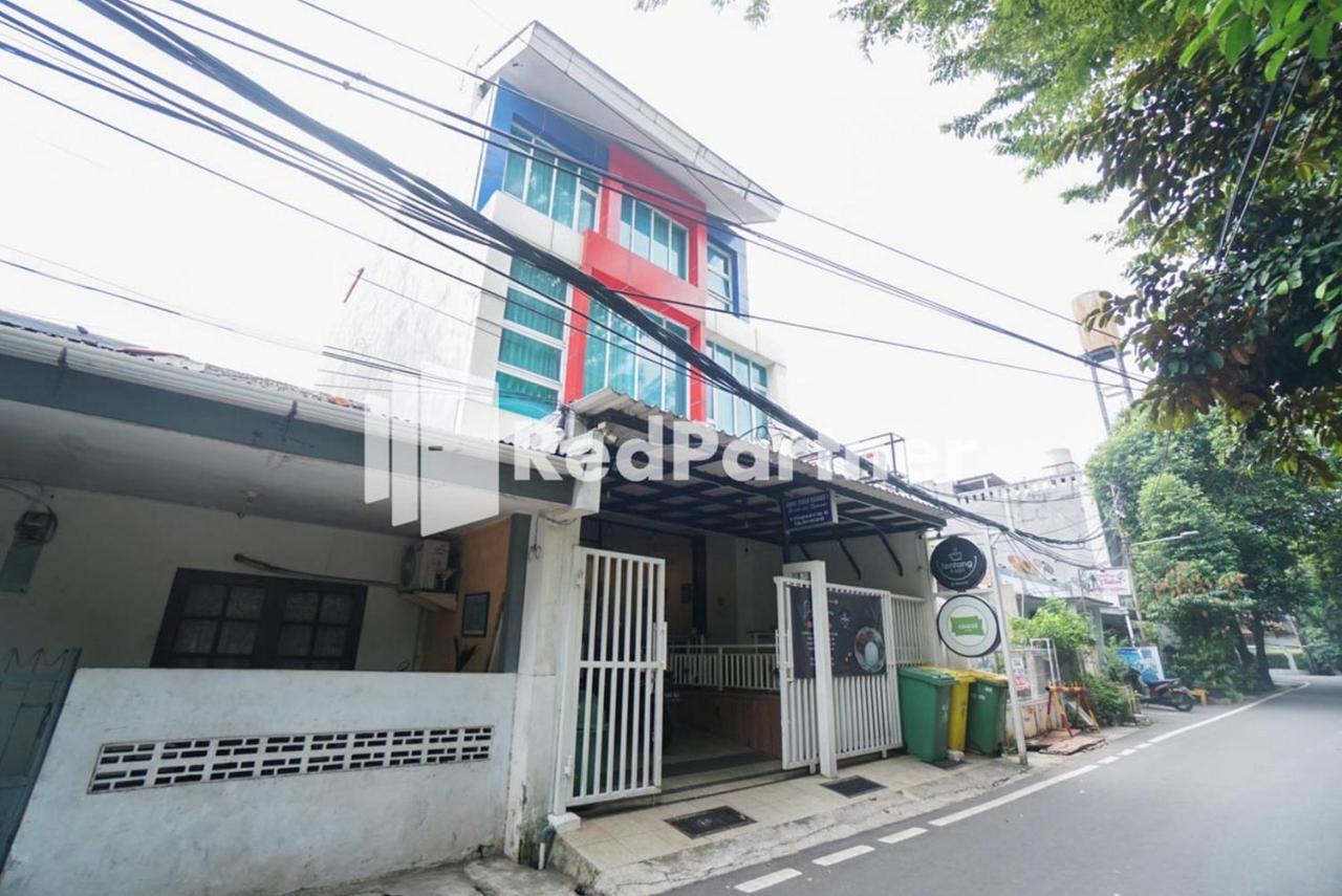 Eascot Hotel Mitra Reddoorz 자카르타 외부 사진