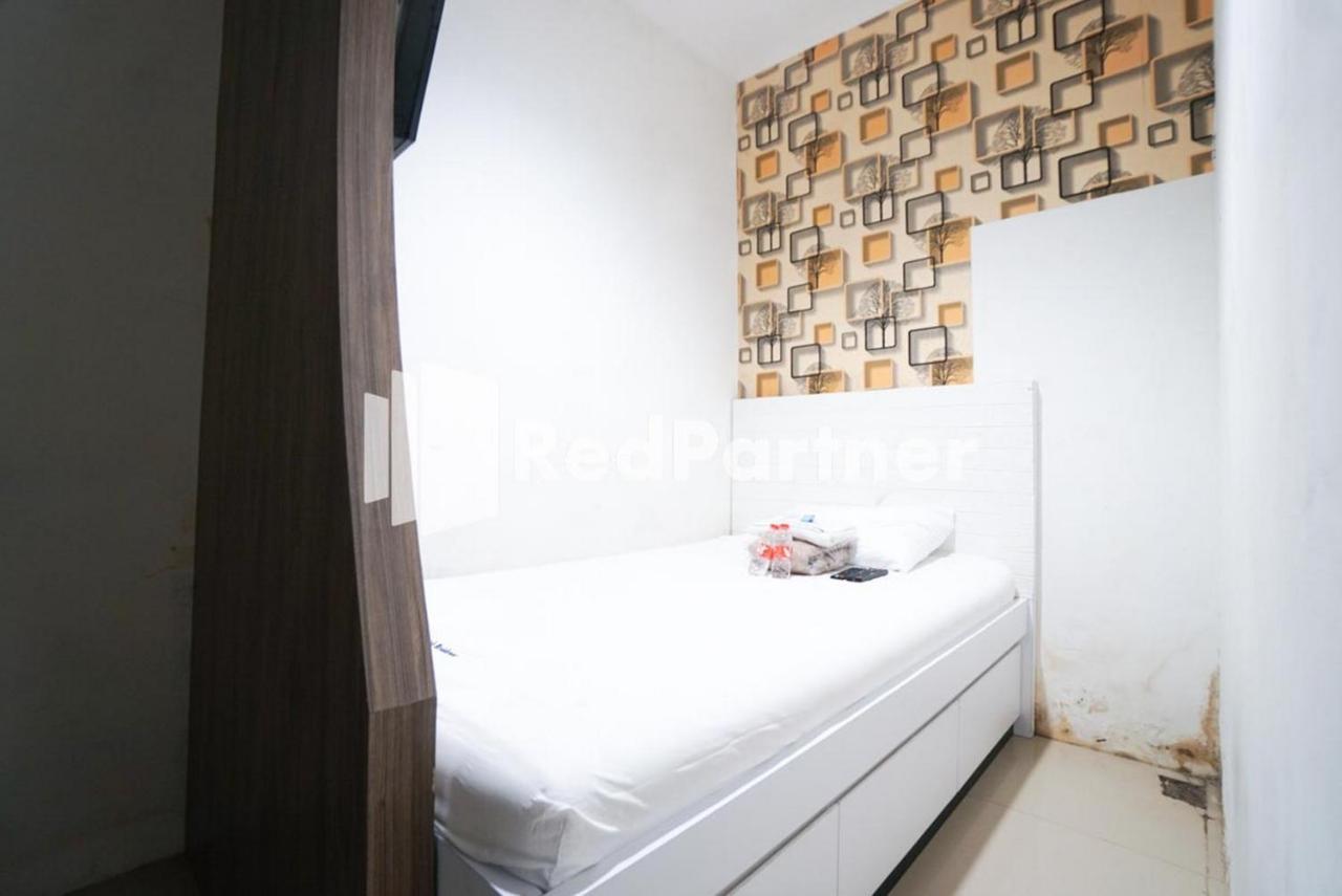 Eascot Hotel Mitra Reddoorz 자카르타 외부 사진